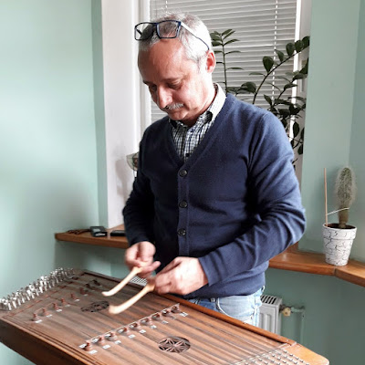 Cymbalista Krzysztof Krupski